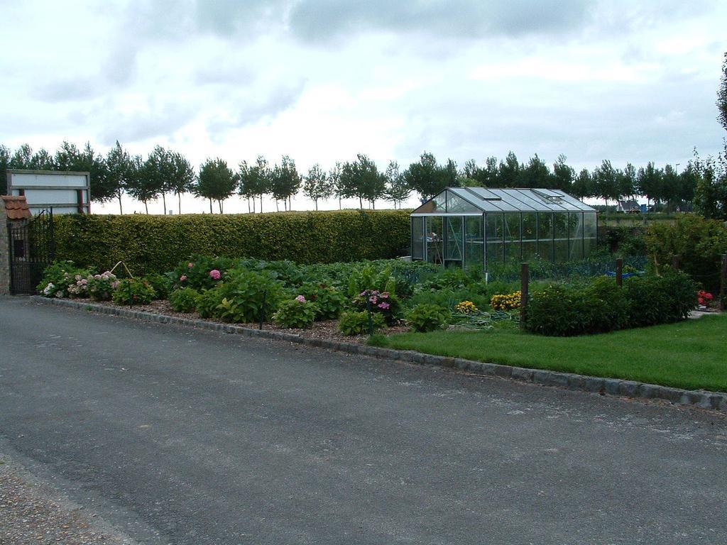 B&B Het Polderhof Jabbeke  Exteriör bild